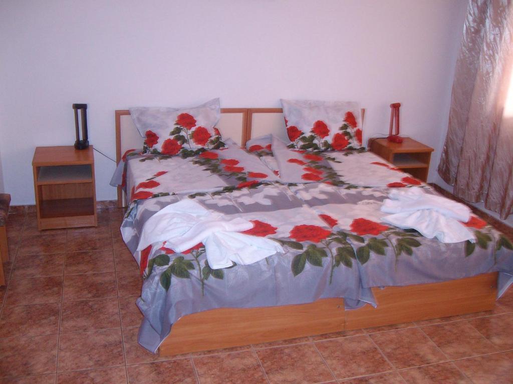 Nelly Guest House Ravda Rum bild